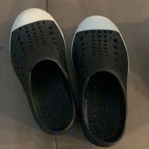 Native toddler boys size 8